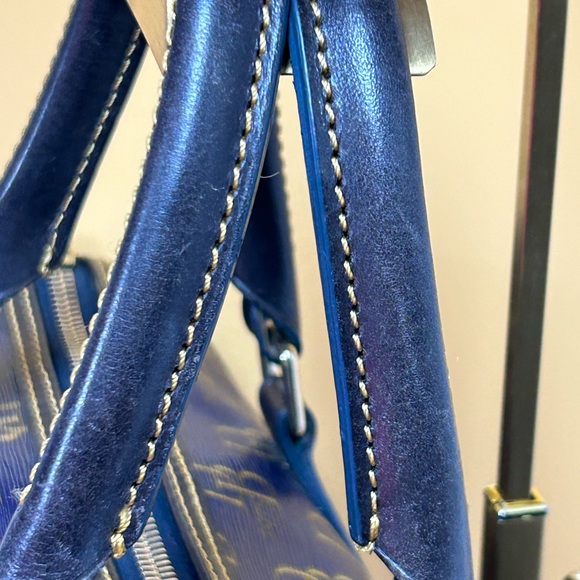 Dooney & Bourke Navy and Gold Monogram Satchel Approx. 11 x 9.5 x 4.5 - Picture 9 of 17